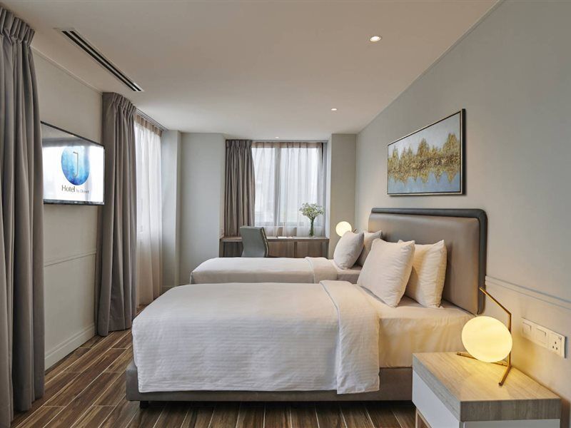 J-hotel By Dorsett 4*